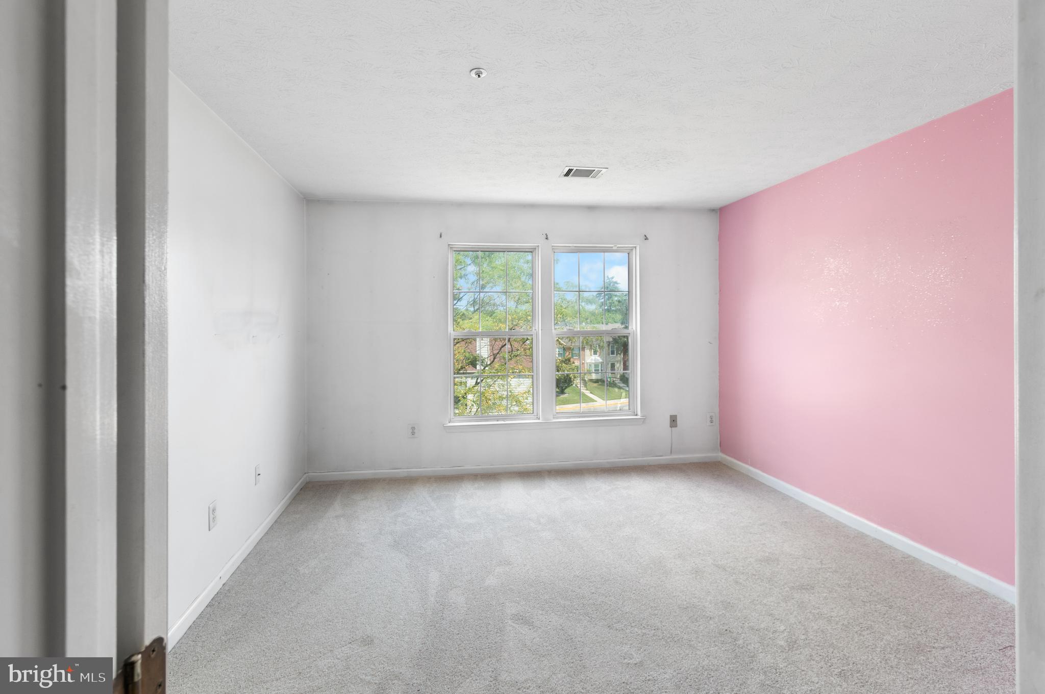 HILLCREST TOWNE - Residential