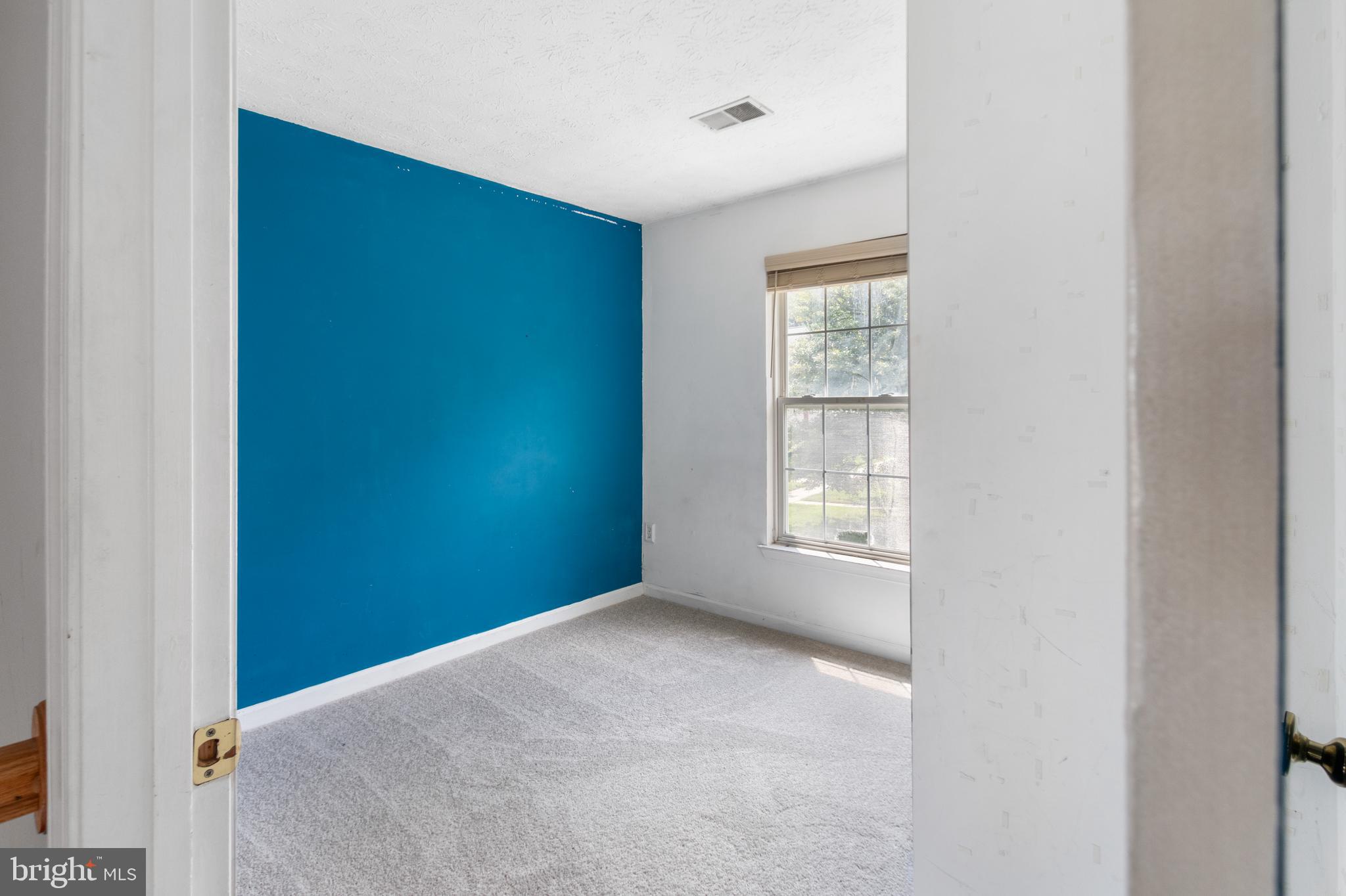 HILLCREST TOWNE - Residential