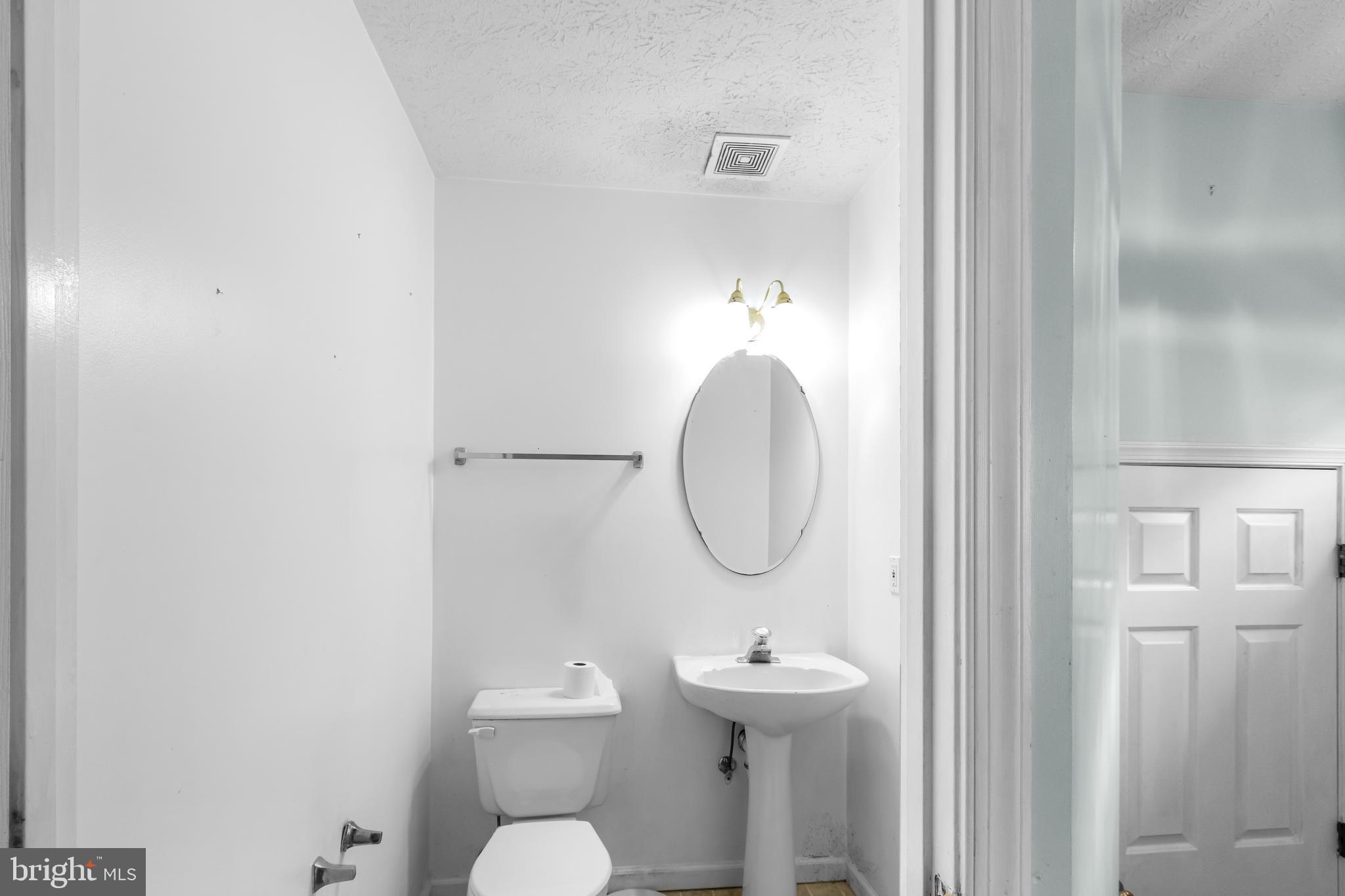 HILLCREST TOWNE - Residential