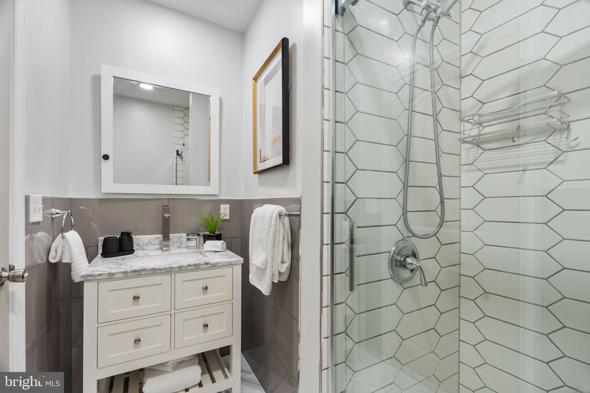 GRAYS FERRY - Residential