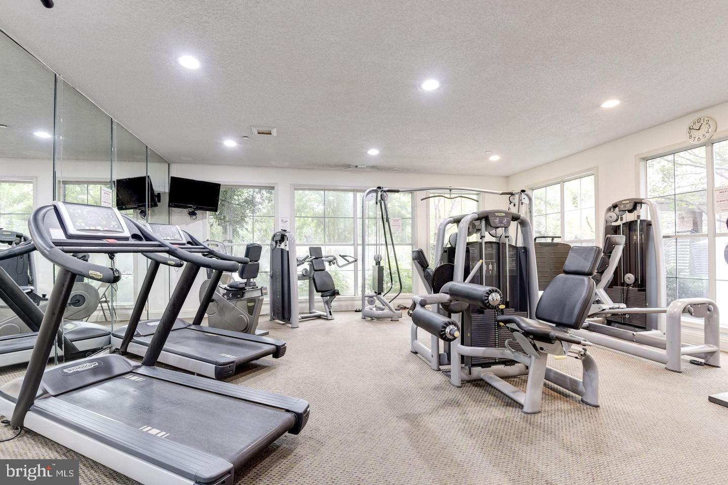 FOUNTAINS AT MCLEAN - Residential