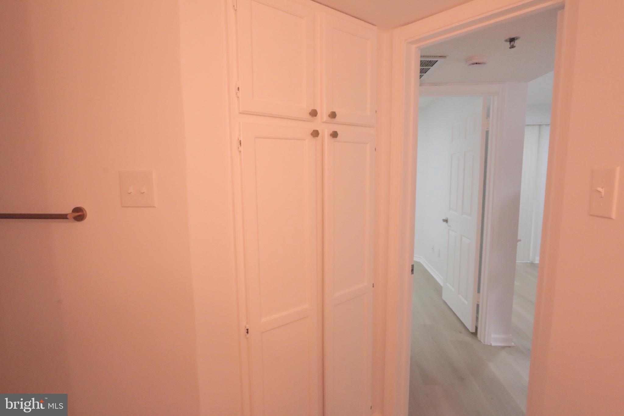 FOUNTAINS AT MCLEAN - Residential