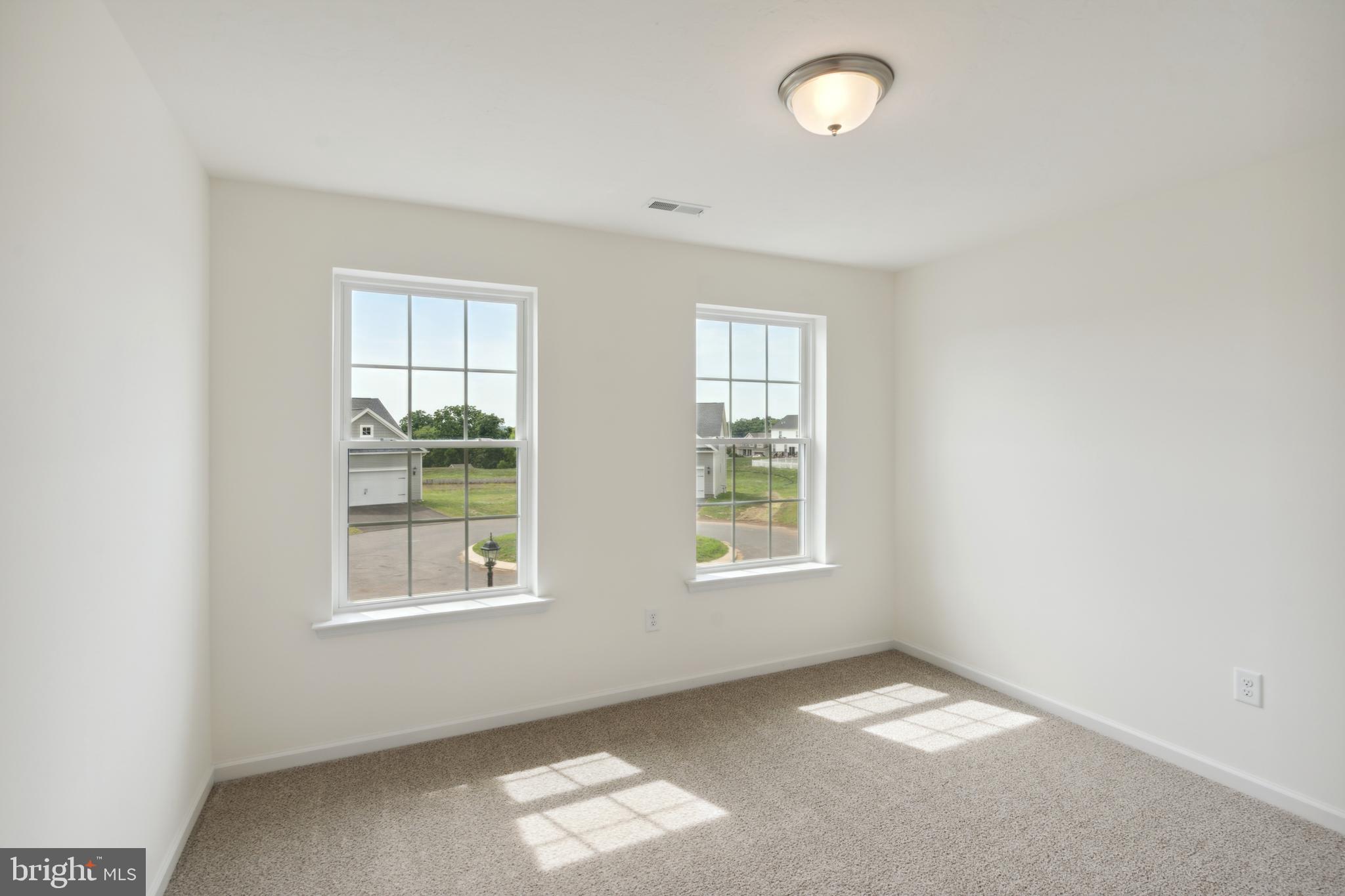 CAMBRIAN HILLS - Residential