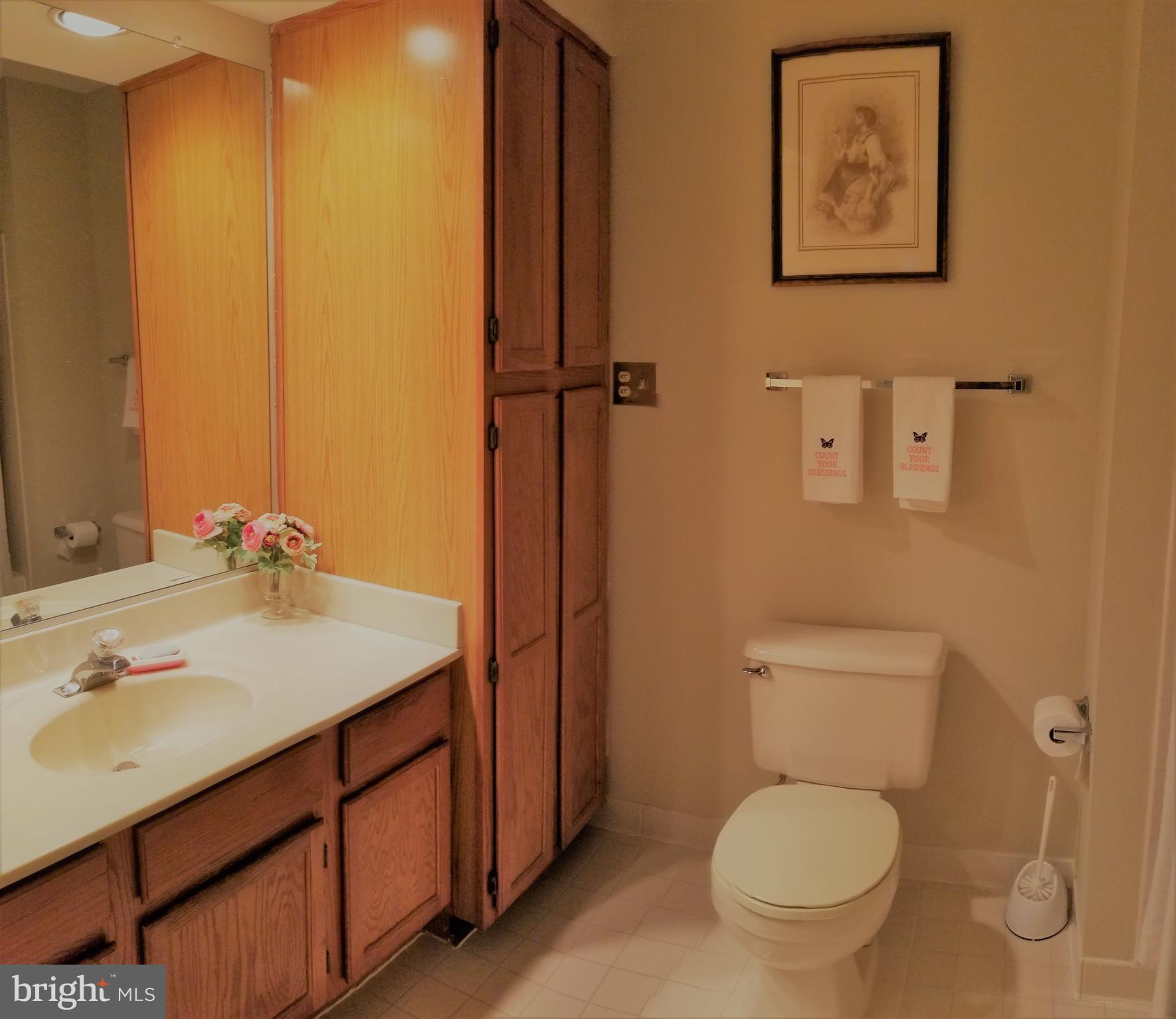 NEWBRIDGE PLAT SIX - Residential Lease