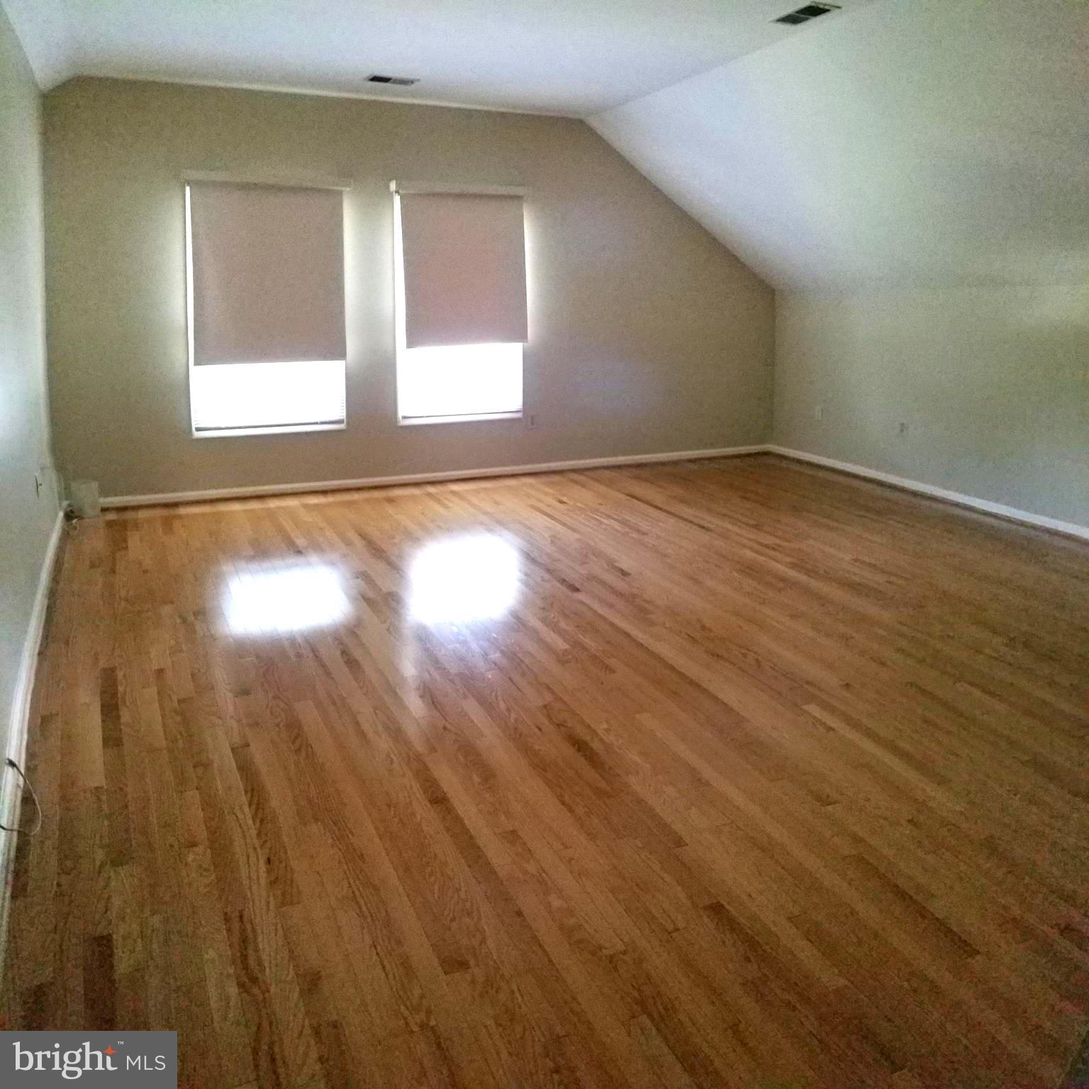 NEWBRIDGE PLAT SIX - Residential Lease