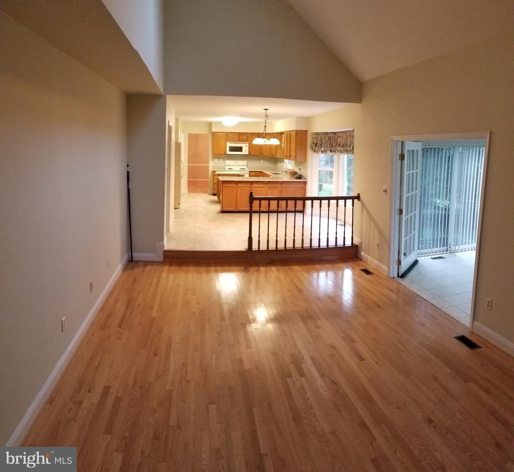 NEWBRIDGE PLAT SIX - Residential Lease