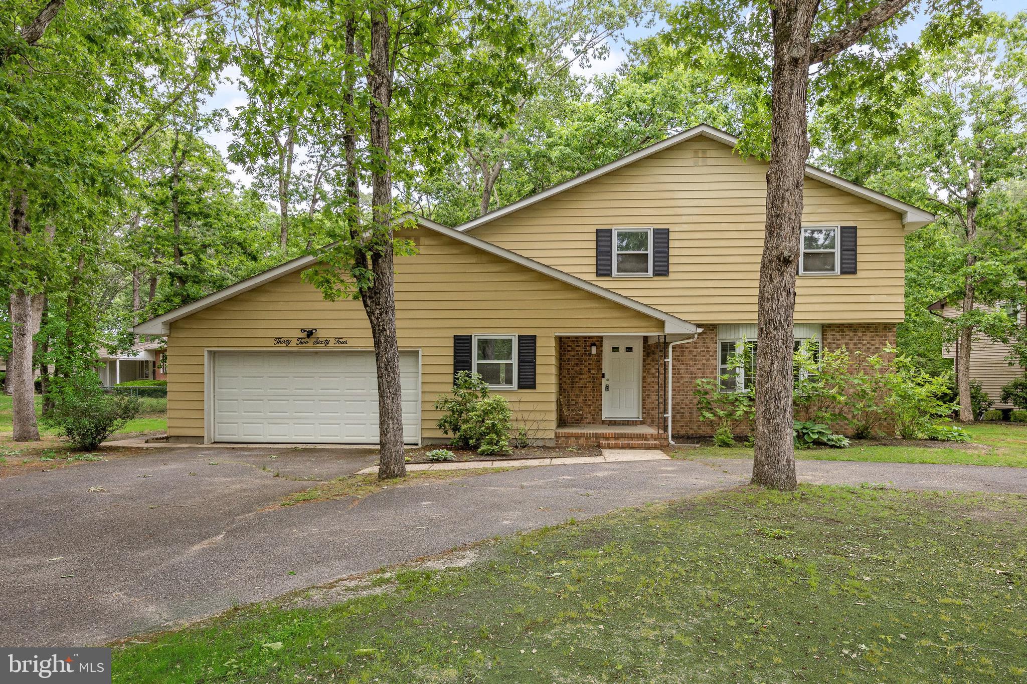 3264 SWAN DRIVE
