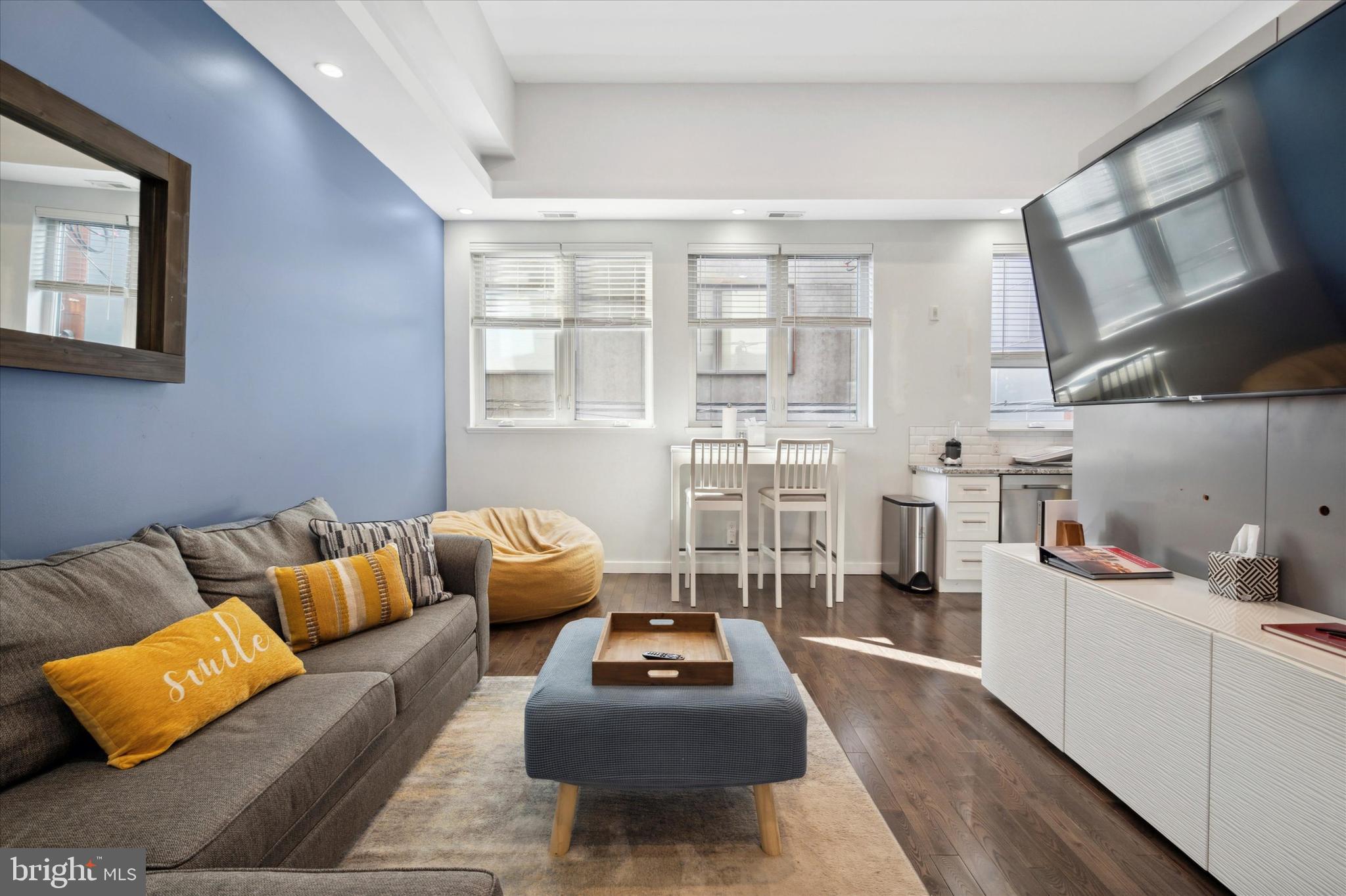 OLDE KENSINGTON - Residential Lease