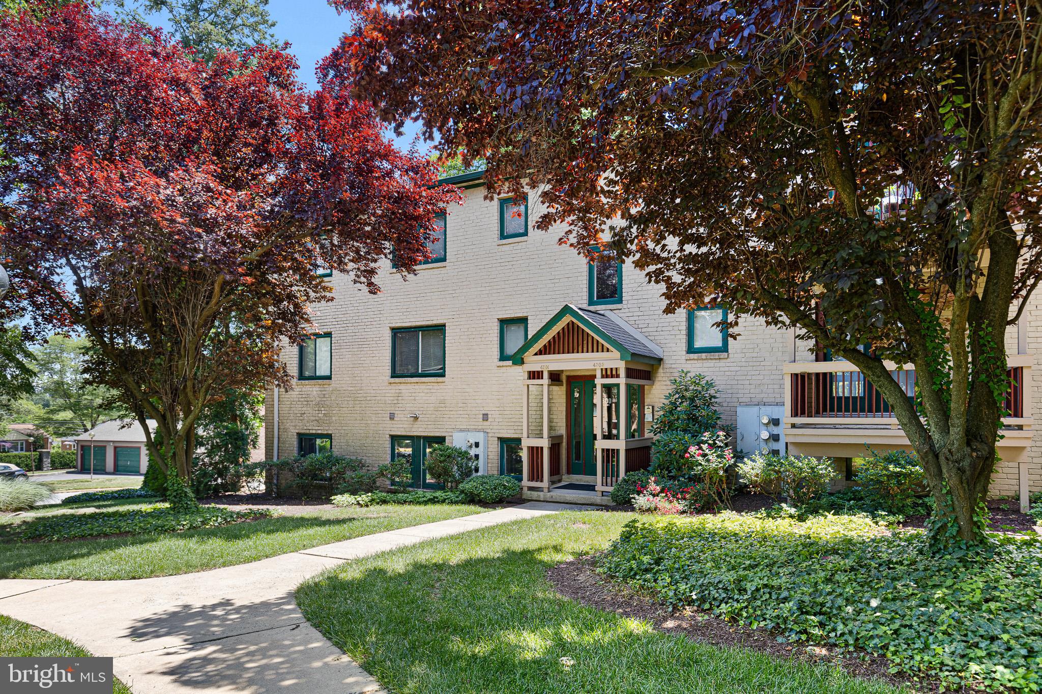 4504 CENTER TERRACE 4504