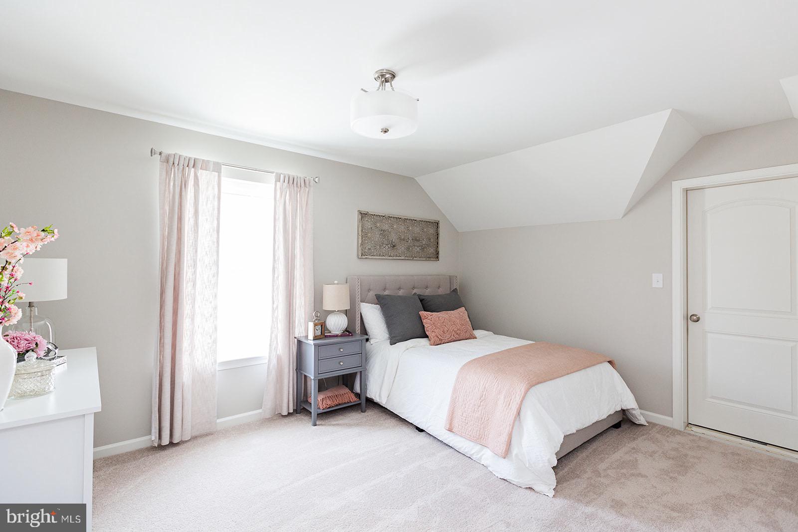 PINE VIEW ESTATES - Residential