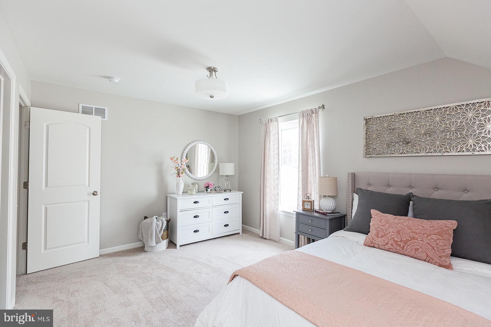 PINE VIEW ESTATES - Residential