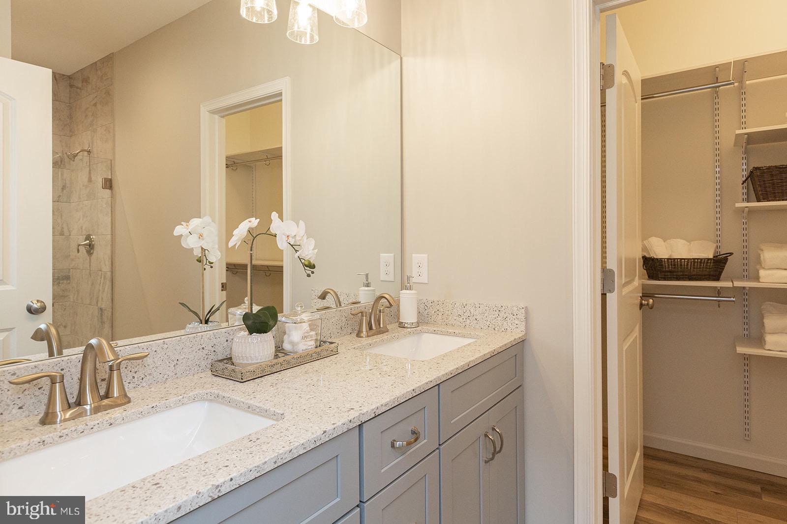 PINE VIEW ESTATES - Residential