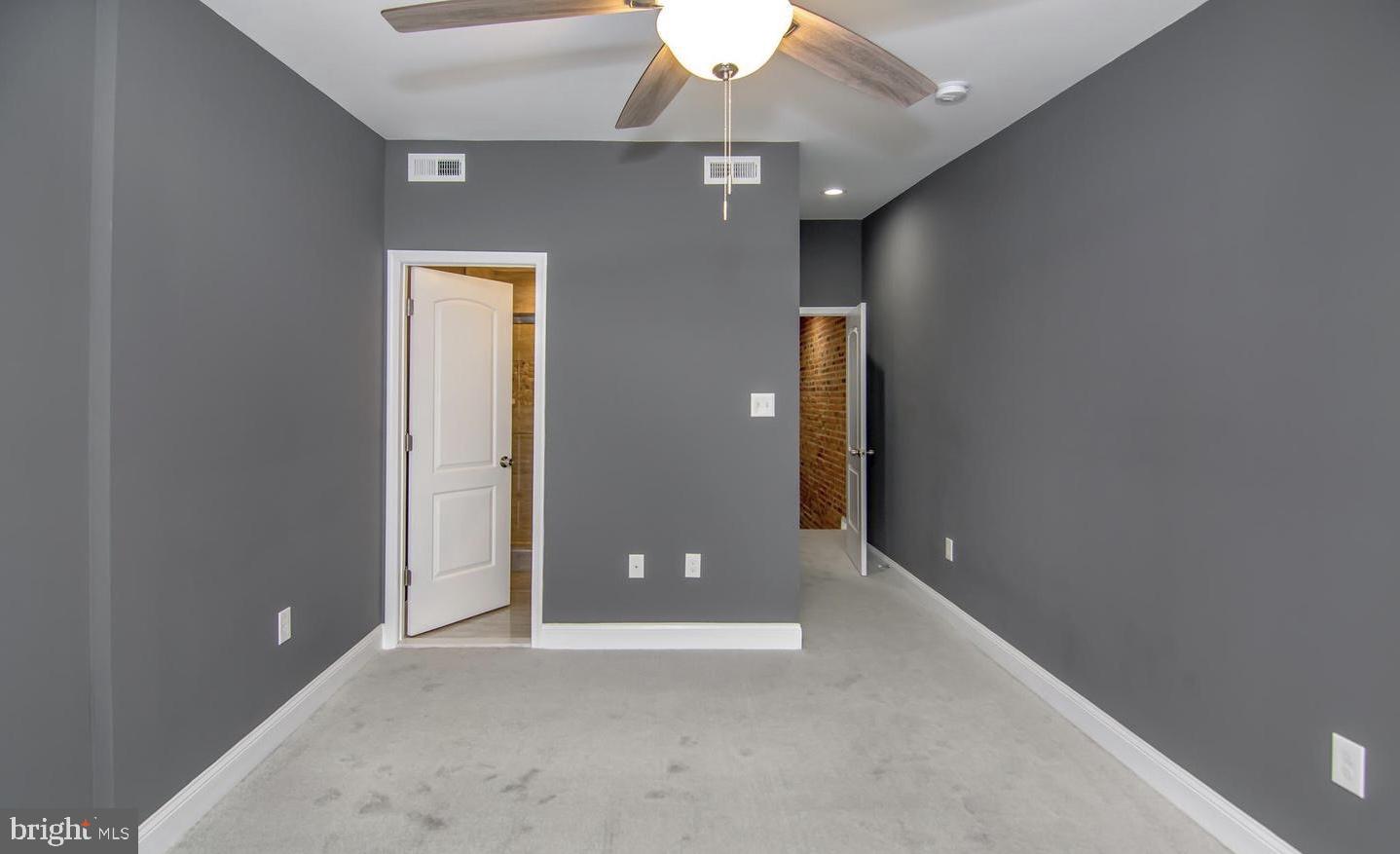 HIGHLANDTOWN - Residential