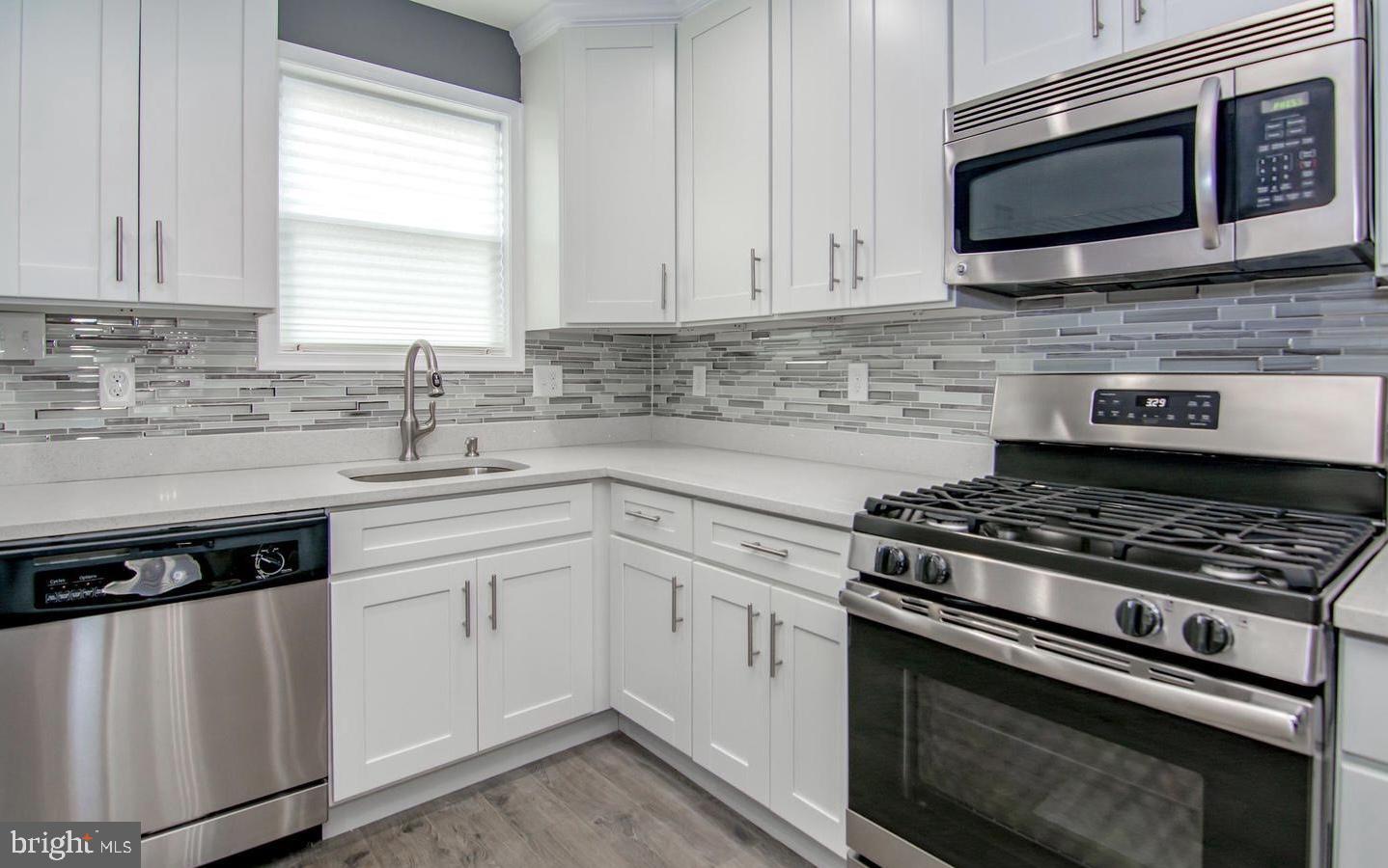 HIGHLANDTOWN - Residential