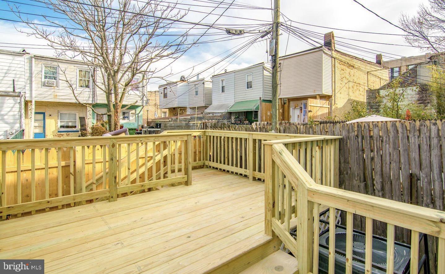HIGHLANDTOWN - Residential