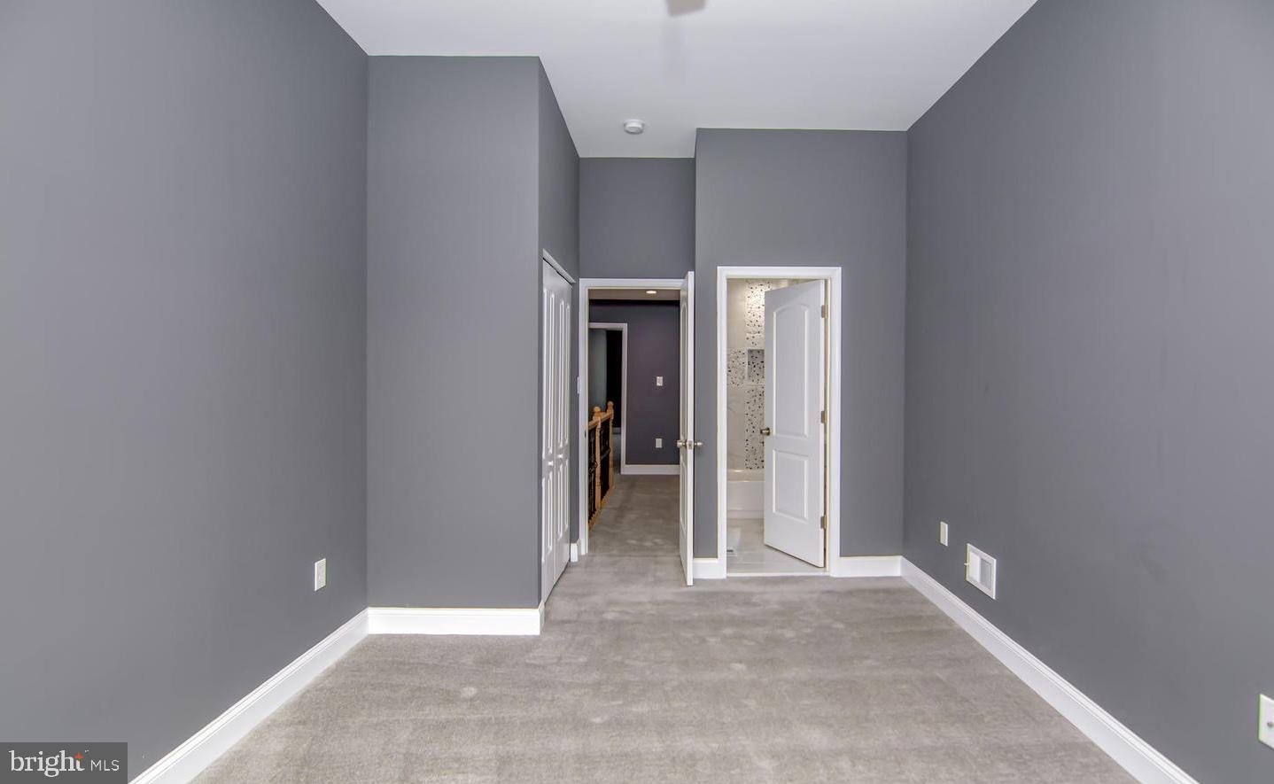 HIGHLANDTOWN - Residential