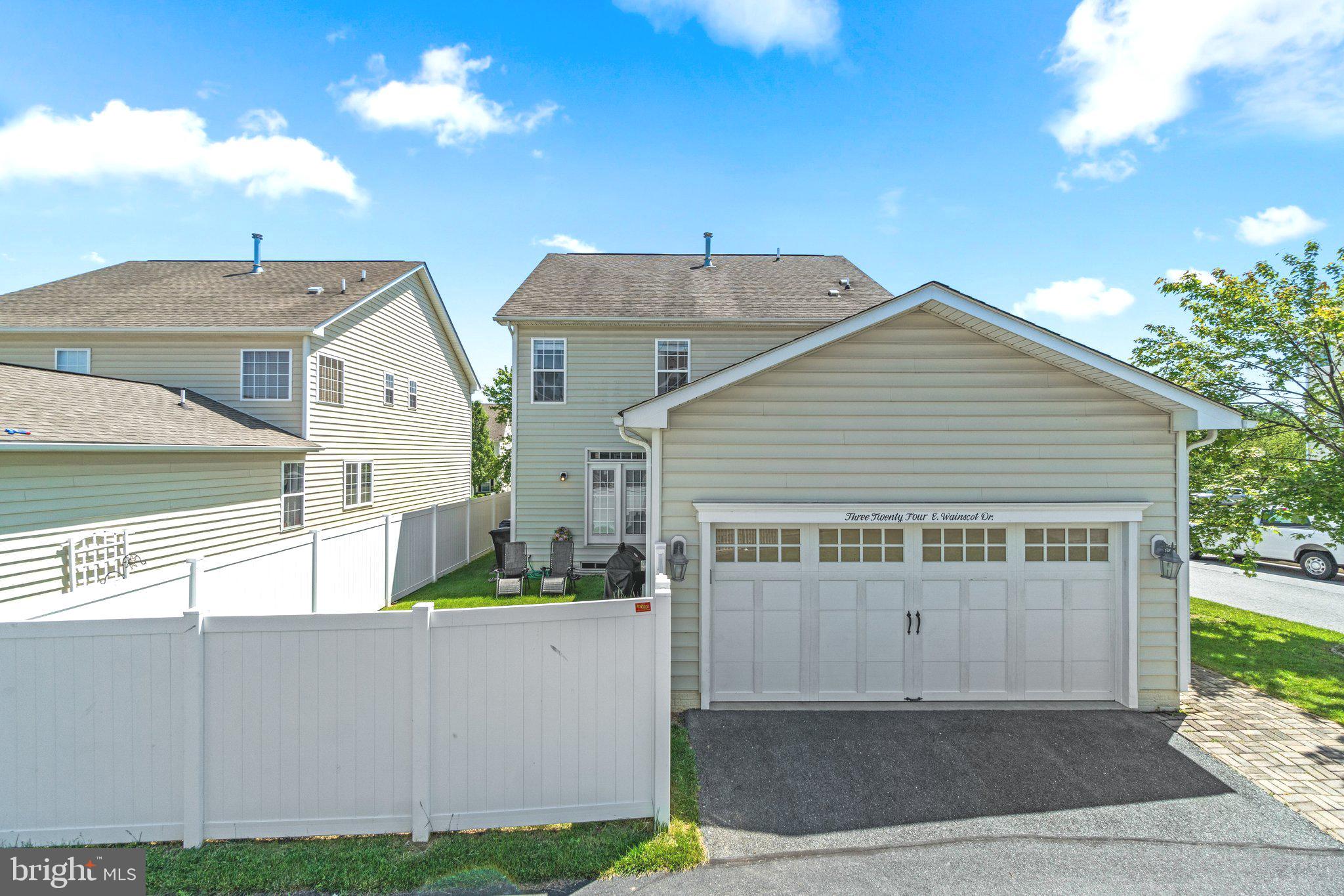 BRINKLEY MANOR - Residential