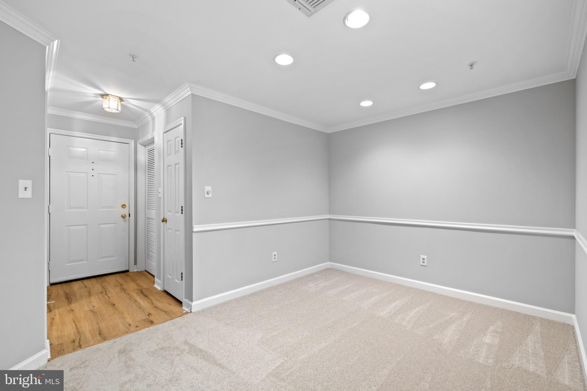 FALLS GABLE - Residential