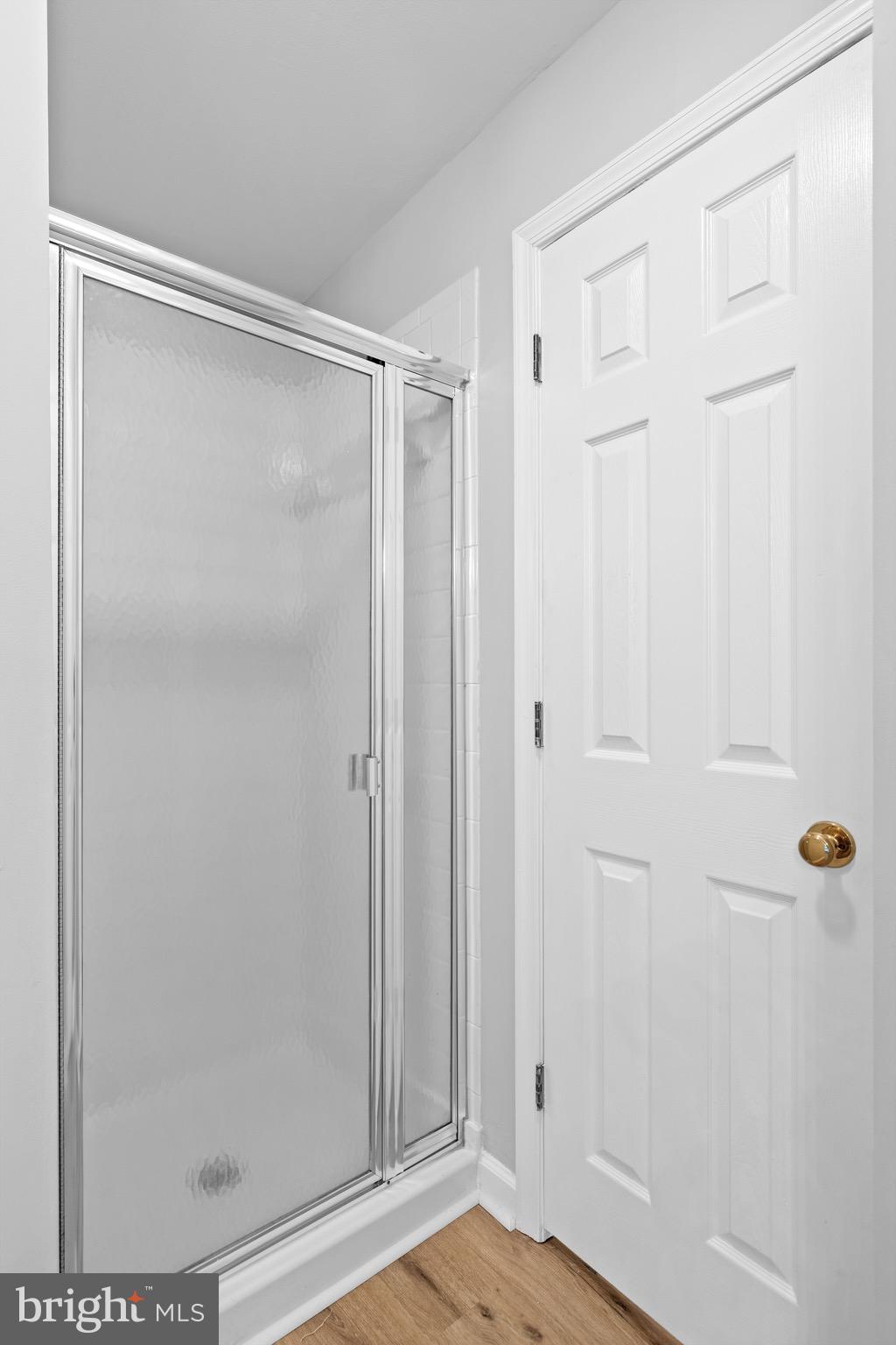 FALLS GABLE - Residential