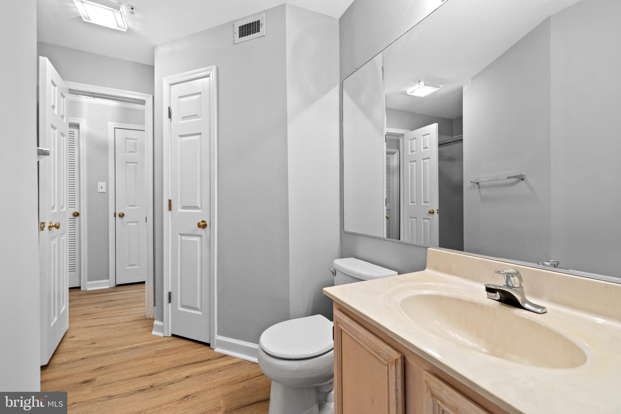 FALLS GABLE - Residential