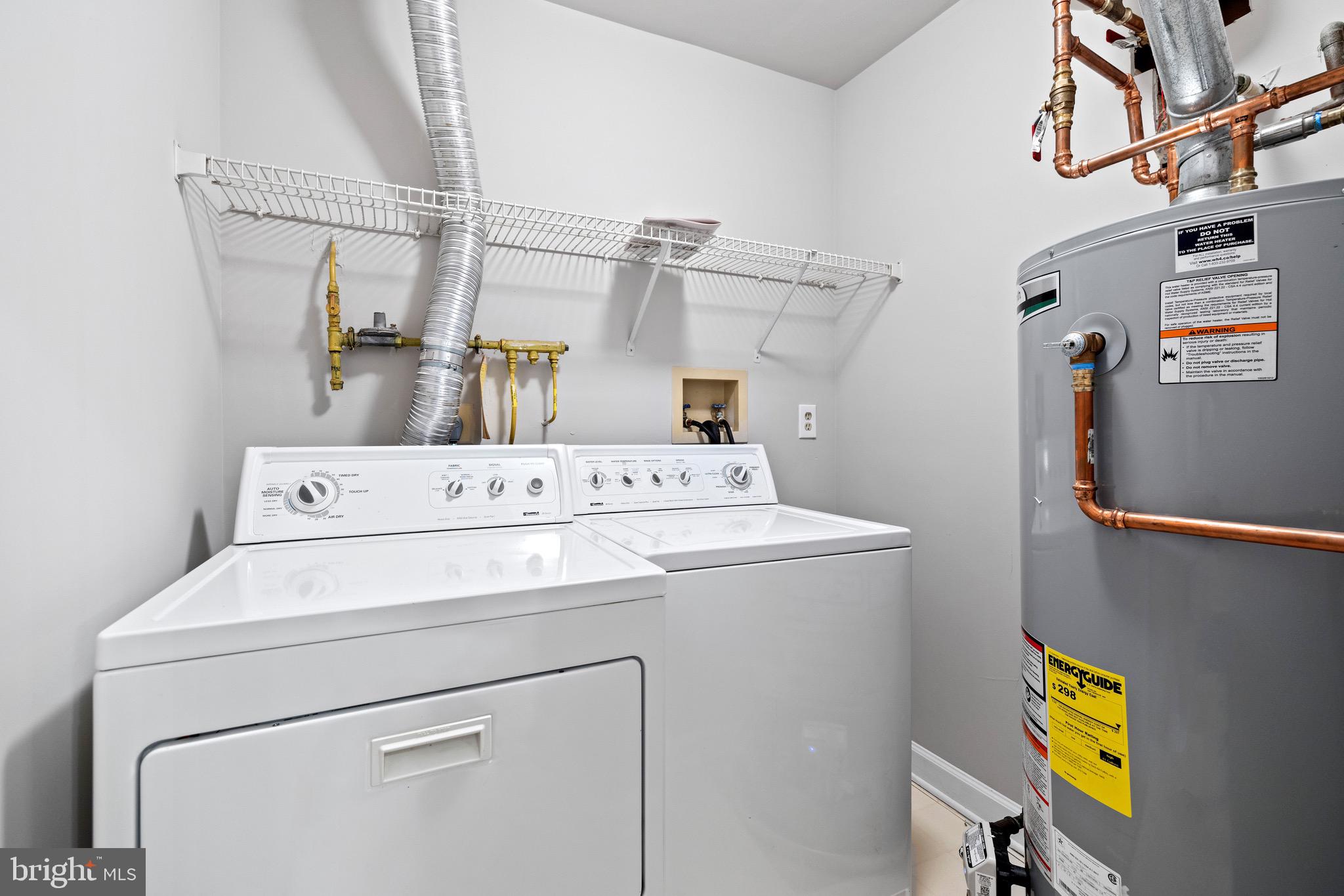 FALLS GABLE - Residential