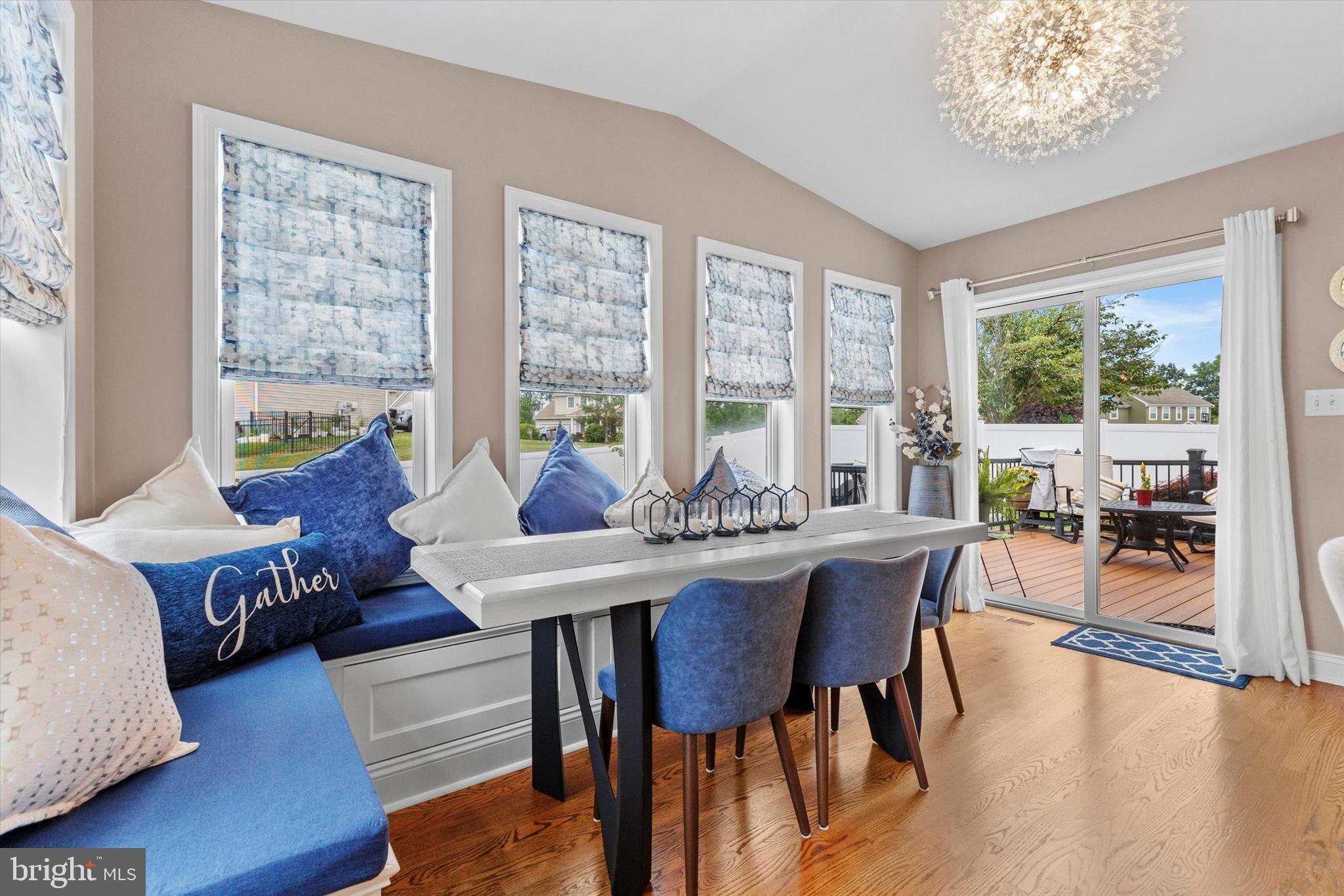 BOW CREEK - Residential