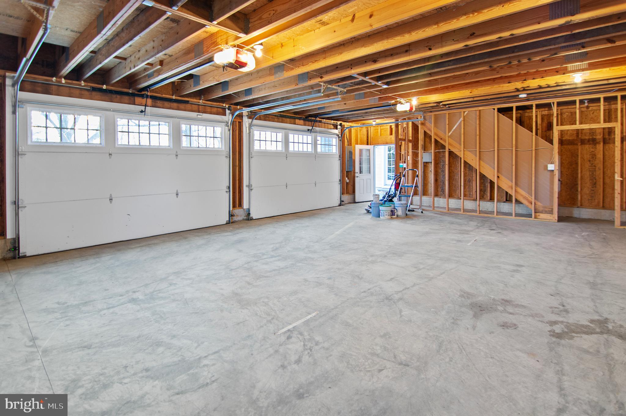 NORTH ROLAND PARK - Residential