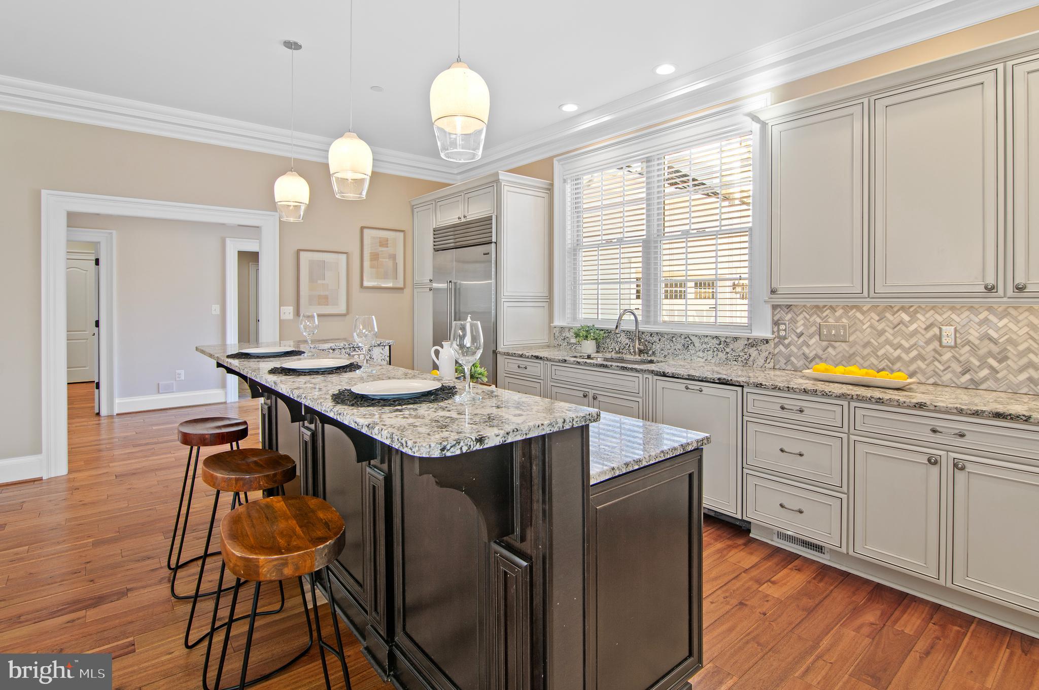 NORTH ROLAND PARK - Residential