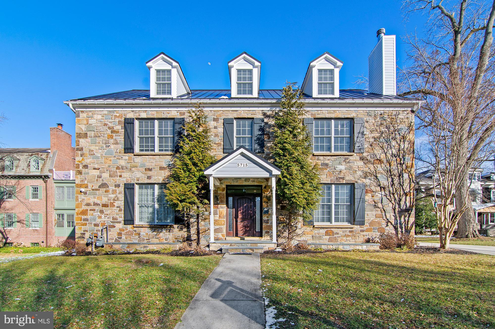 NORTH ROLAND PARK - Residential