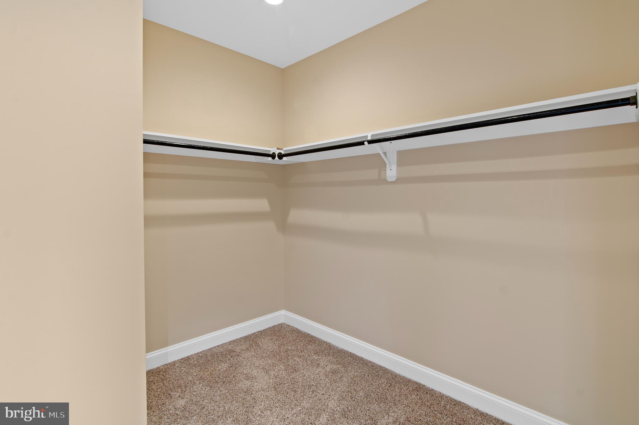 NORTH ROLAND PARK - Residential