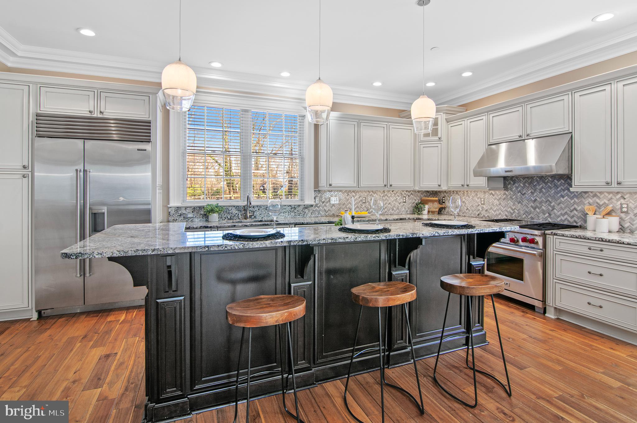 NORTH ROLAND PARK - Residential