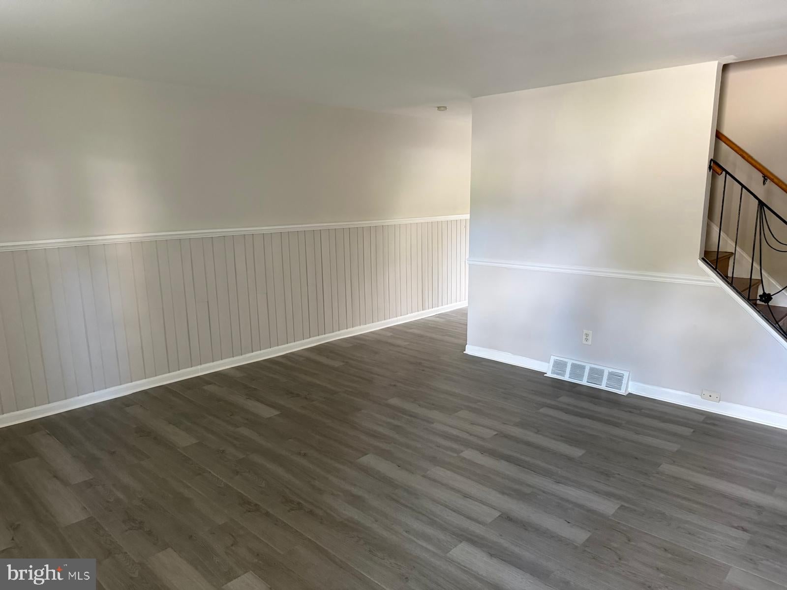 1404 POWELL ROAD