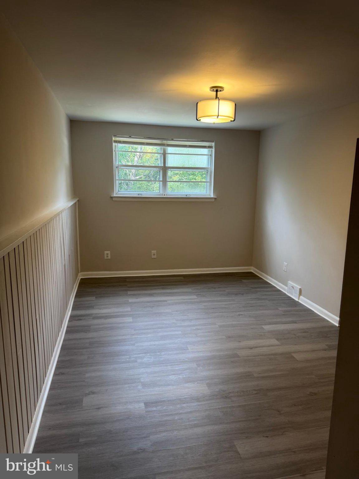1404 POWELL ROAD