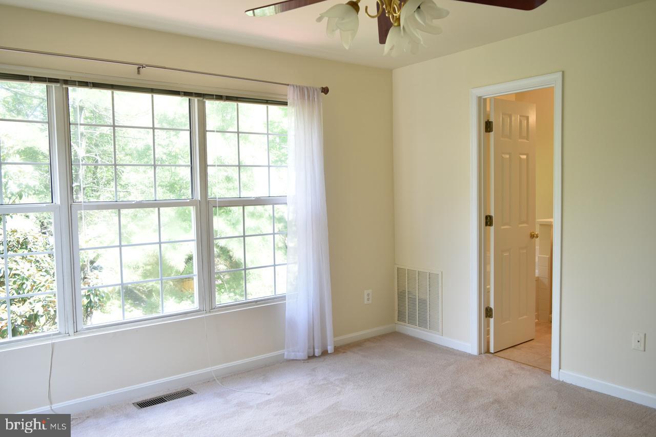 CENTREVILLE GREEN - Residential Lease