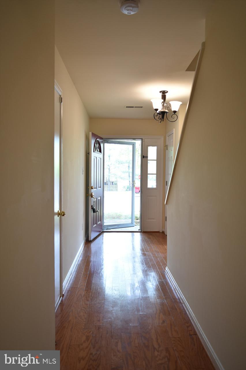 CENTREVILLE GREEN - Residential Lease