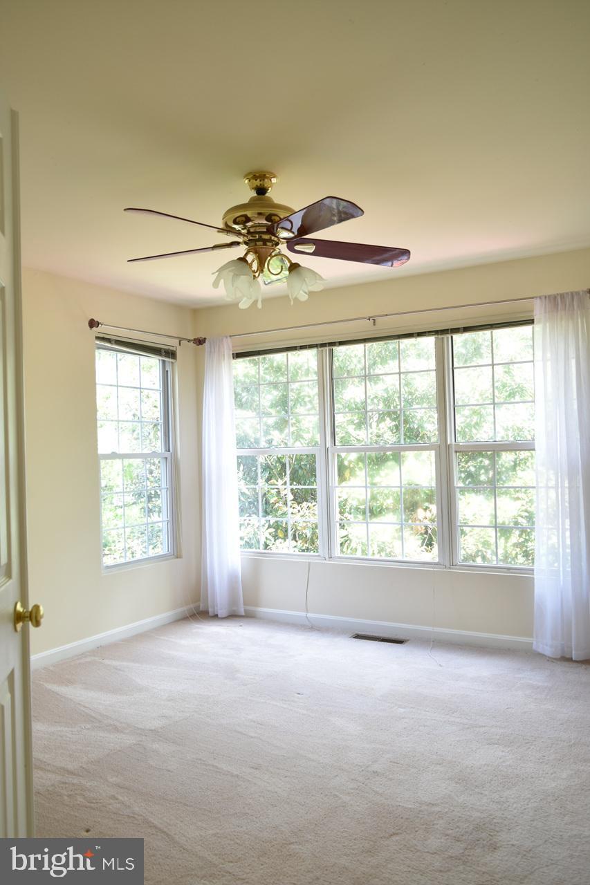 CENTREVILLE GREEN - Residential Lease