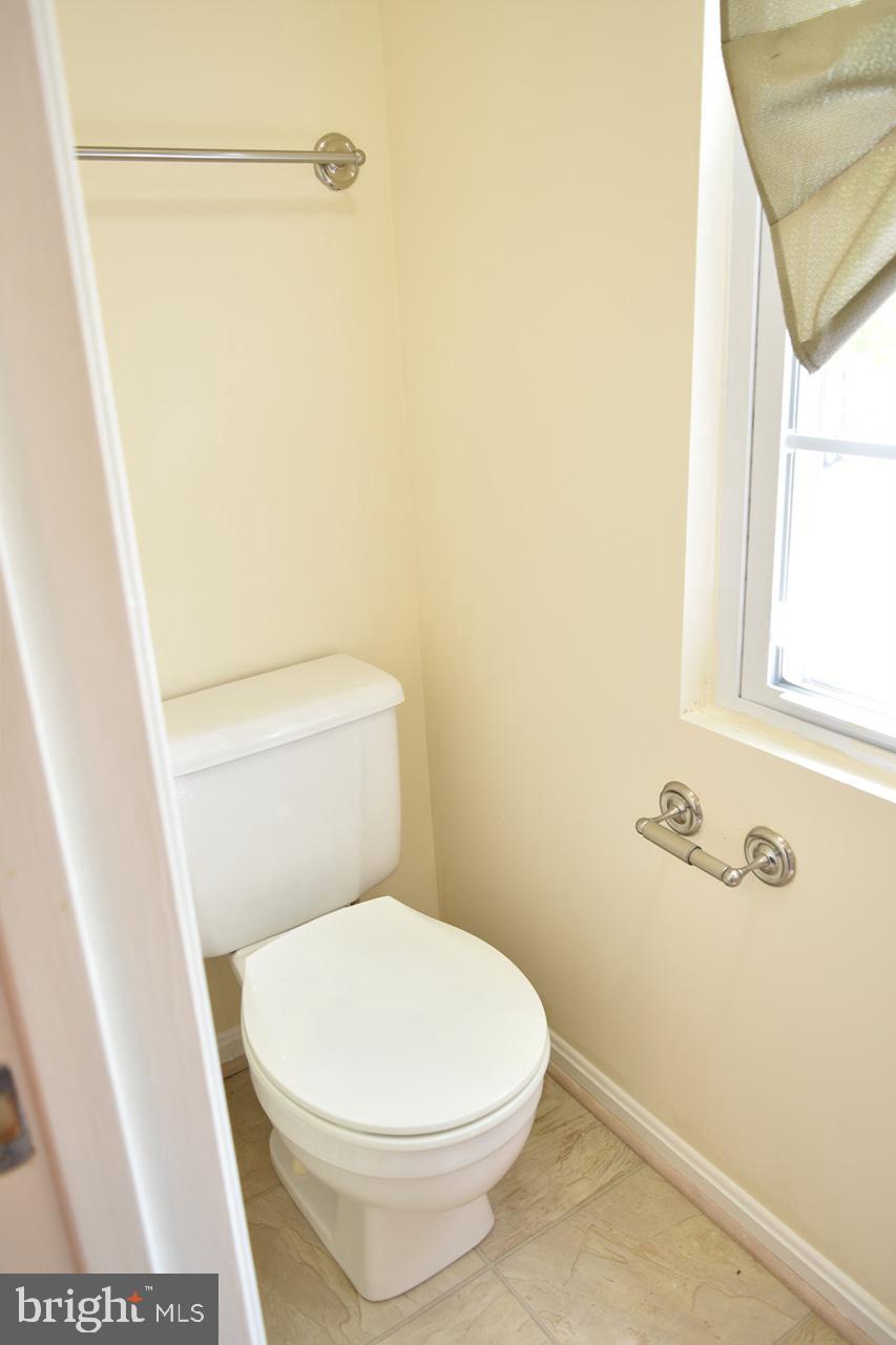 CENTREVILLE GREEN - Residential Lease