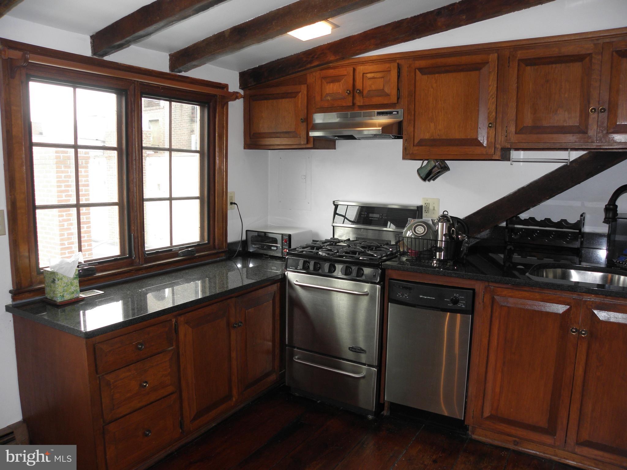 OLD TOWN ALEXANDRIA - Residential Lease