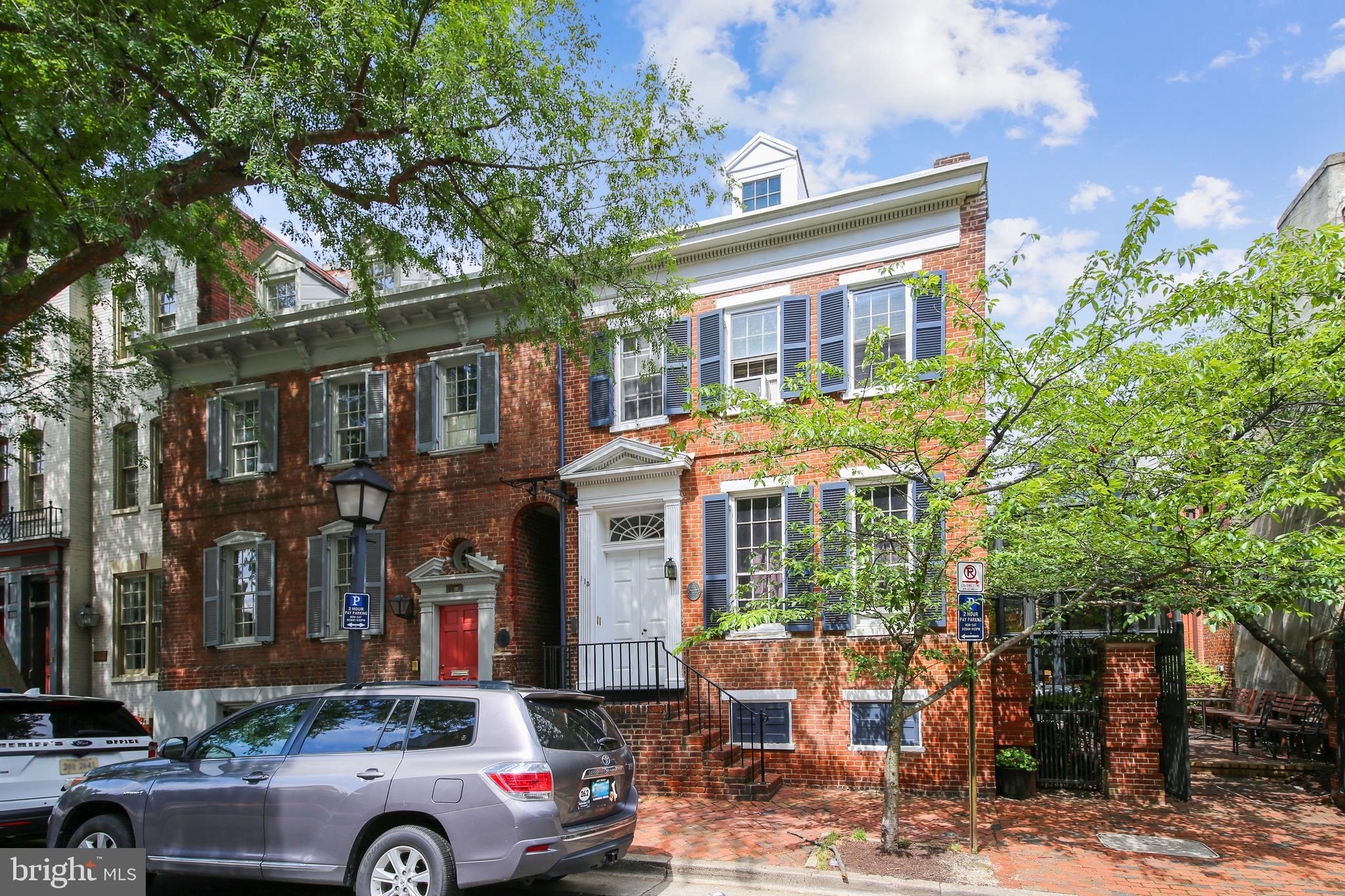 OLD TOWN ALEXANDRIA - Residential Lease
