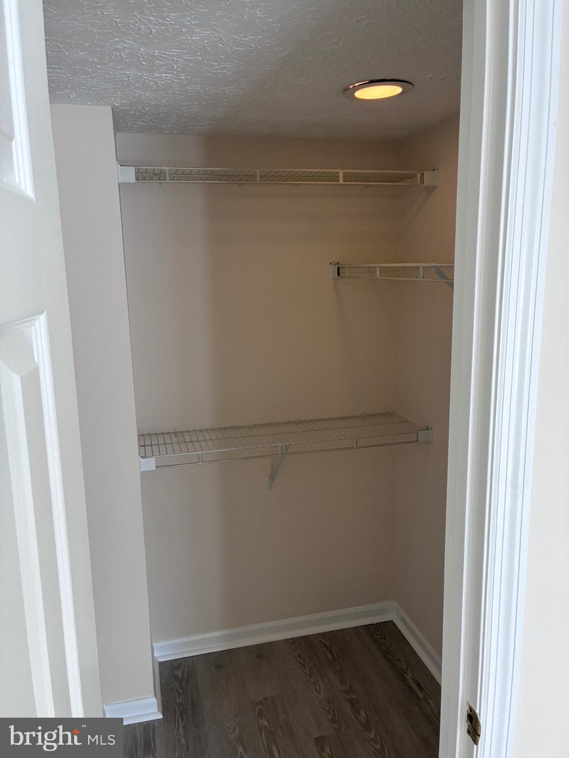 BEDFORD COMMONS - Residential Lease