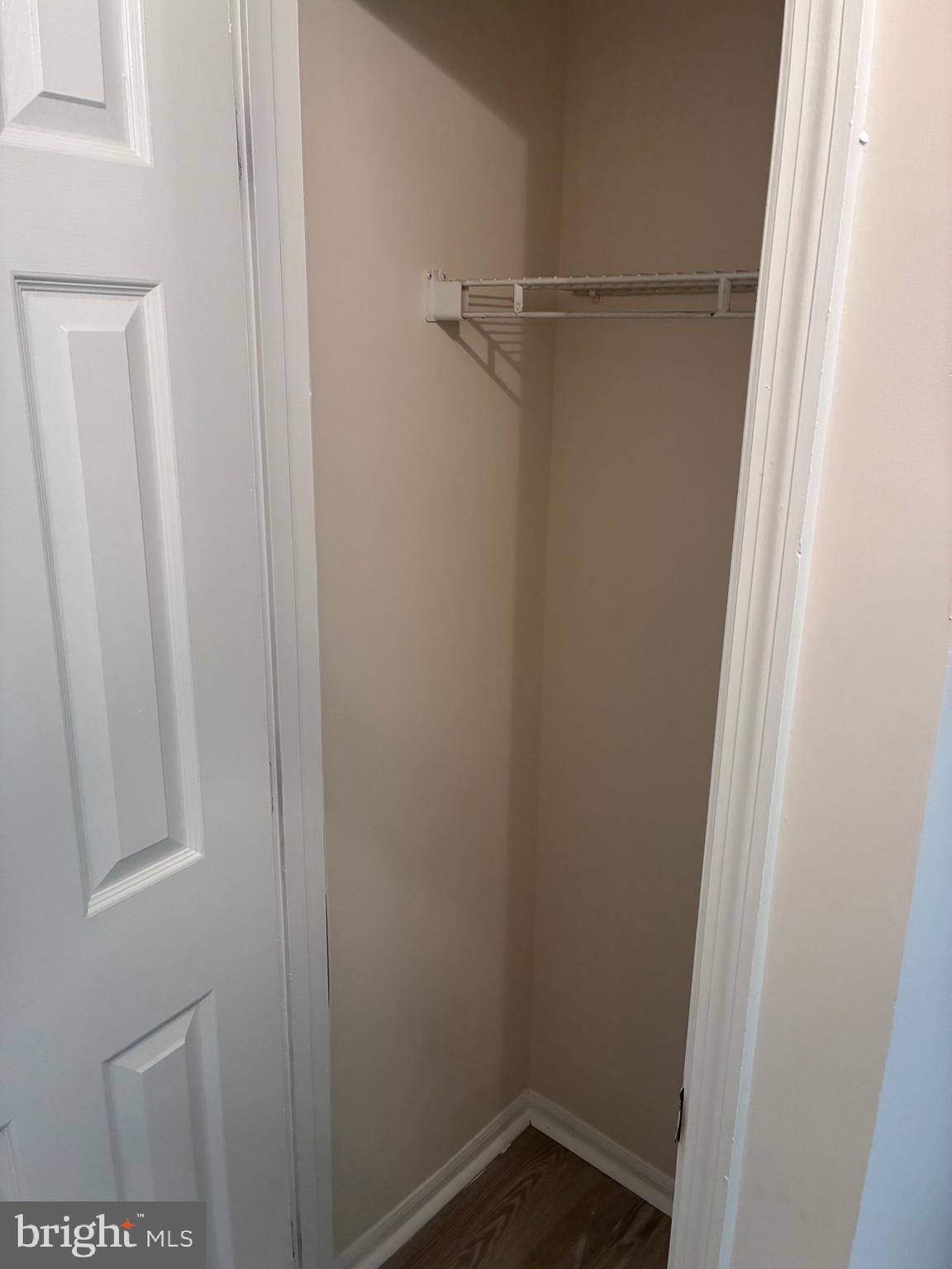 BEDFORD COMMONS - Residential Lease