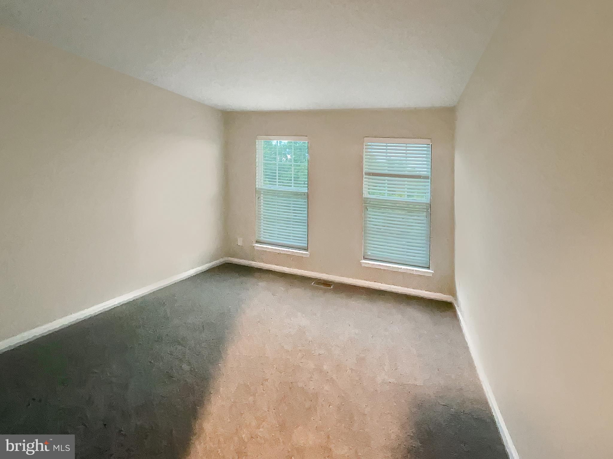 CASCADES PLACE CONDOMINIUM - Residential