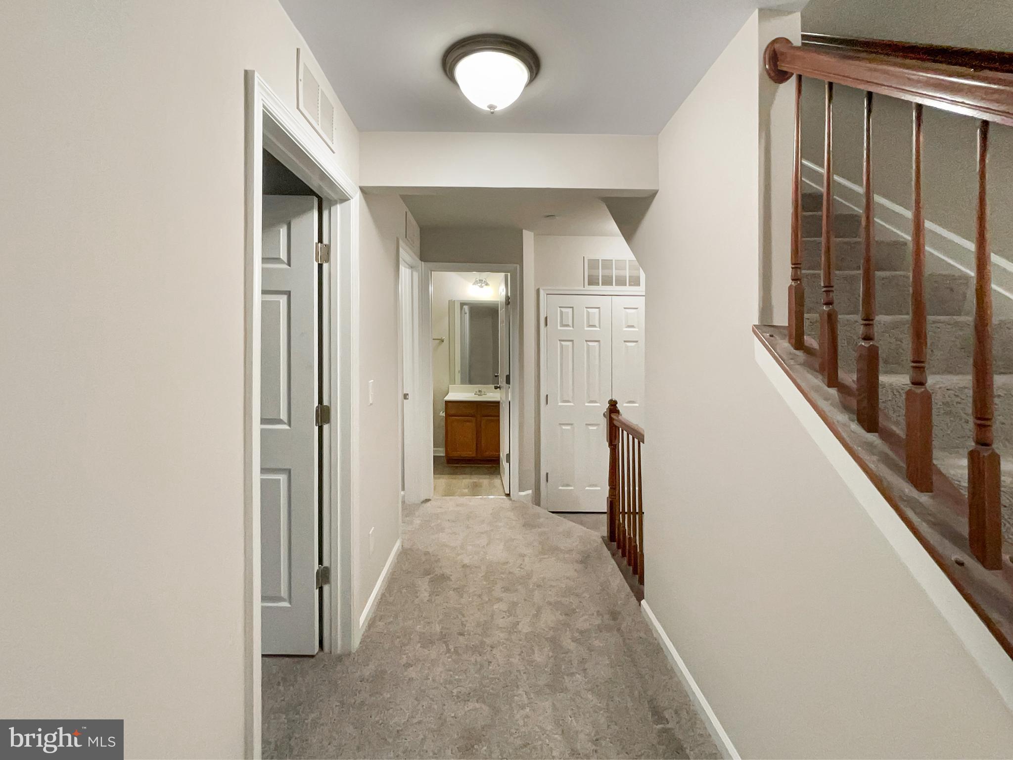 CASCADES PLACE CONDOMINIUM - Residential