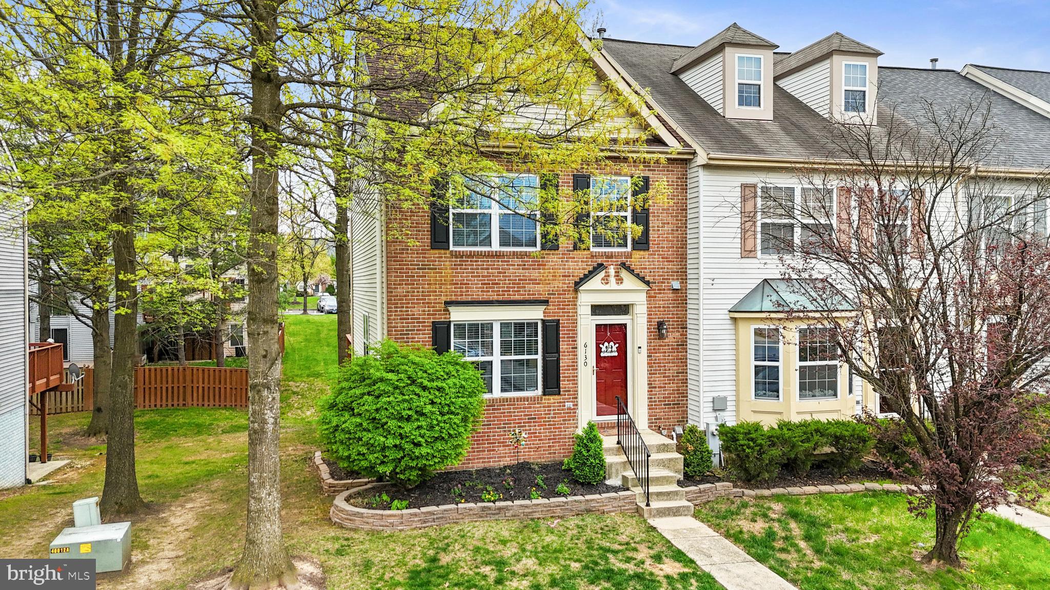 VILLAGE OF LONG REACH - Residential