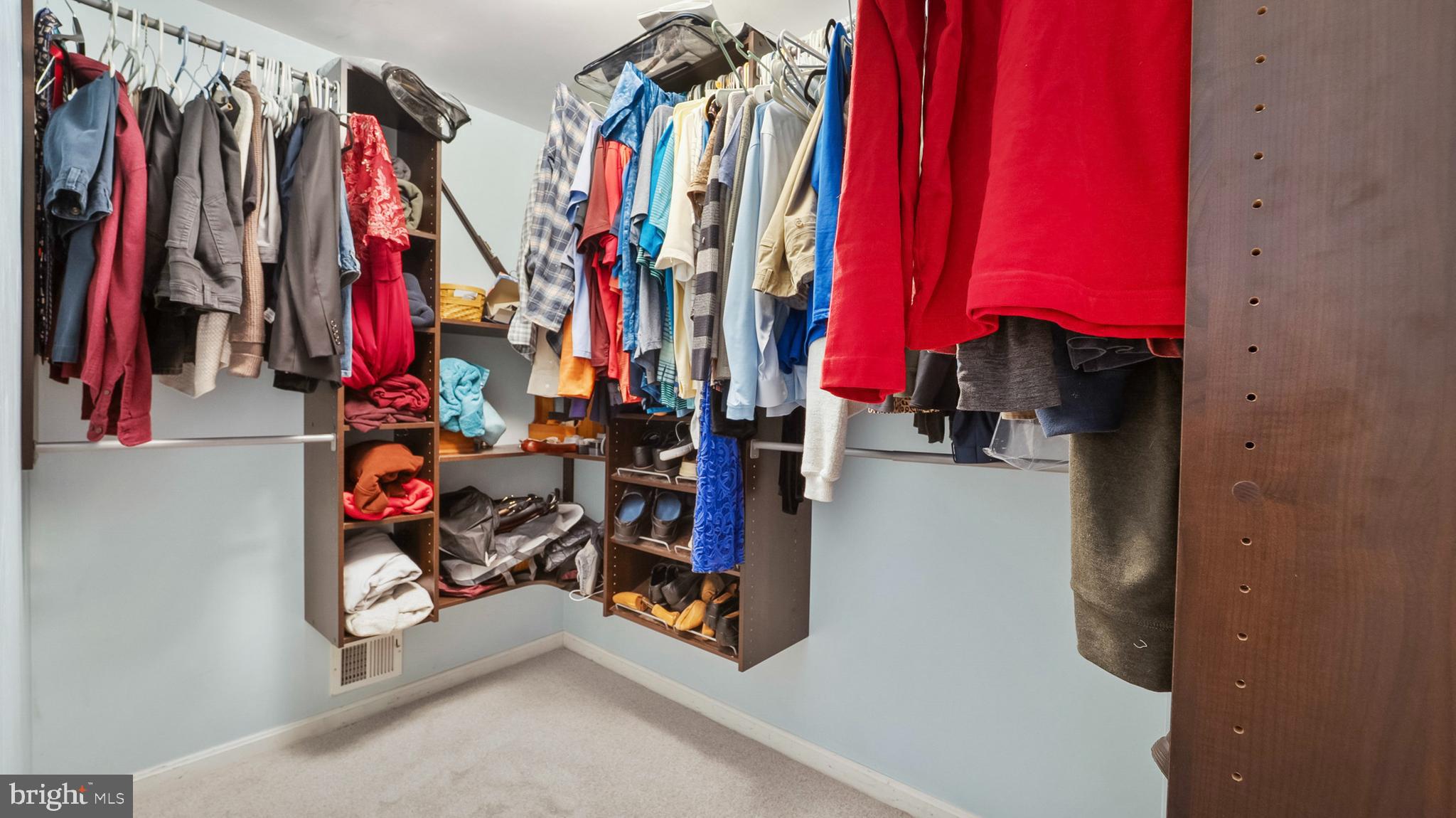 VILLAGE OF LONG REACH - Residential