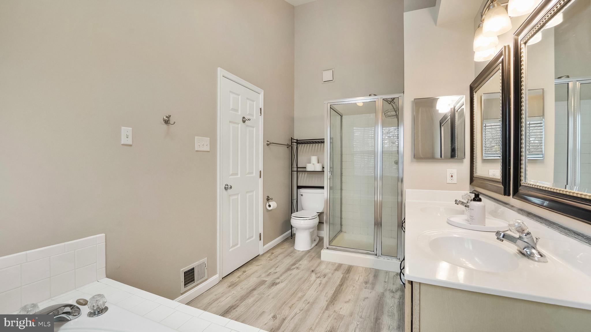 VILLAGE OF LONG REACH - Residential