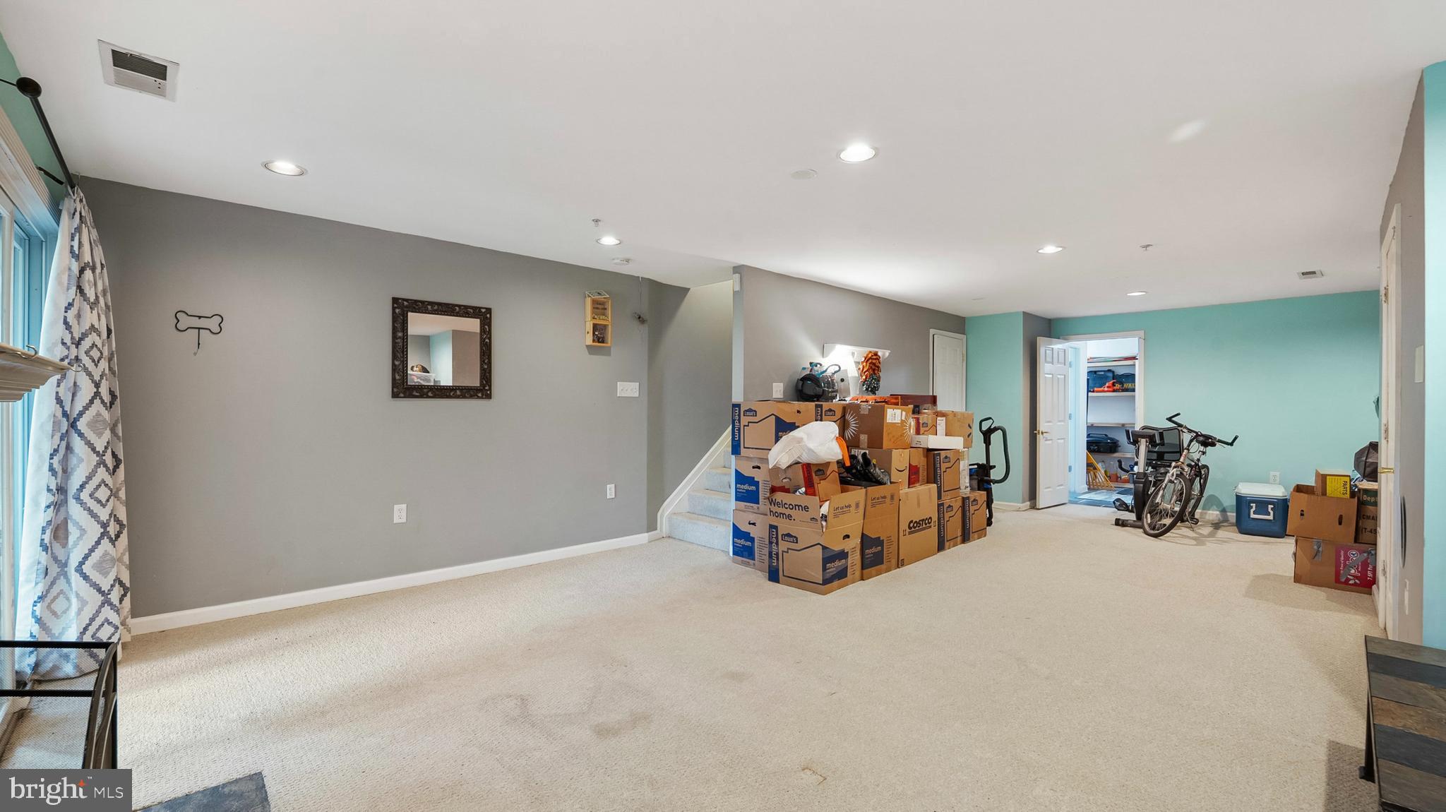 VILLAGE OF LONG REACH - Residential