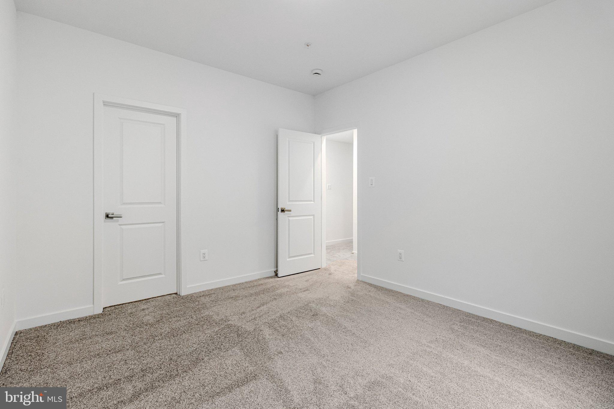 ST JAMES - Residential