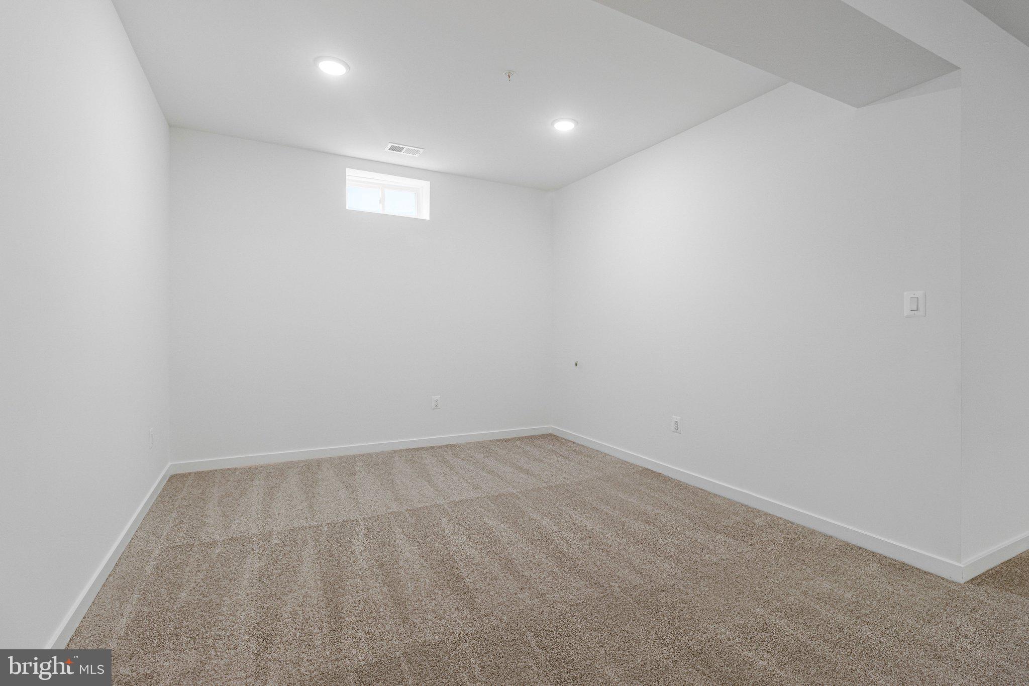 ST JAMES - Residential