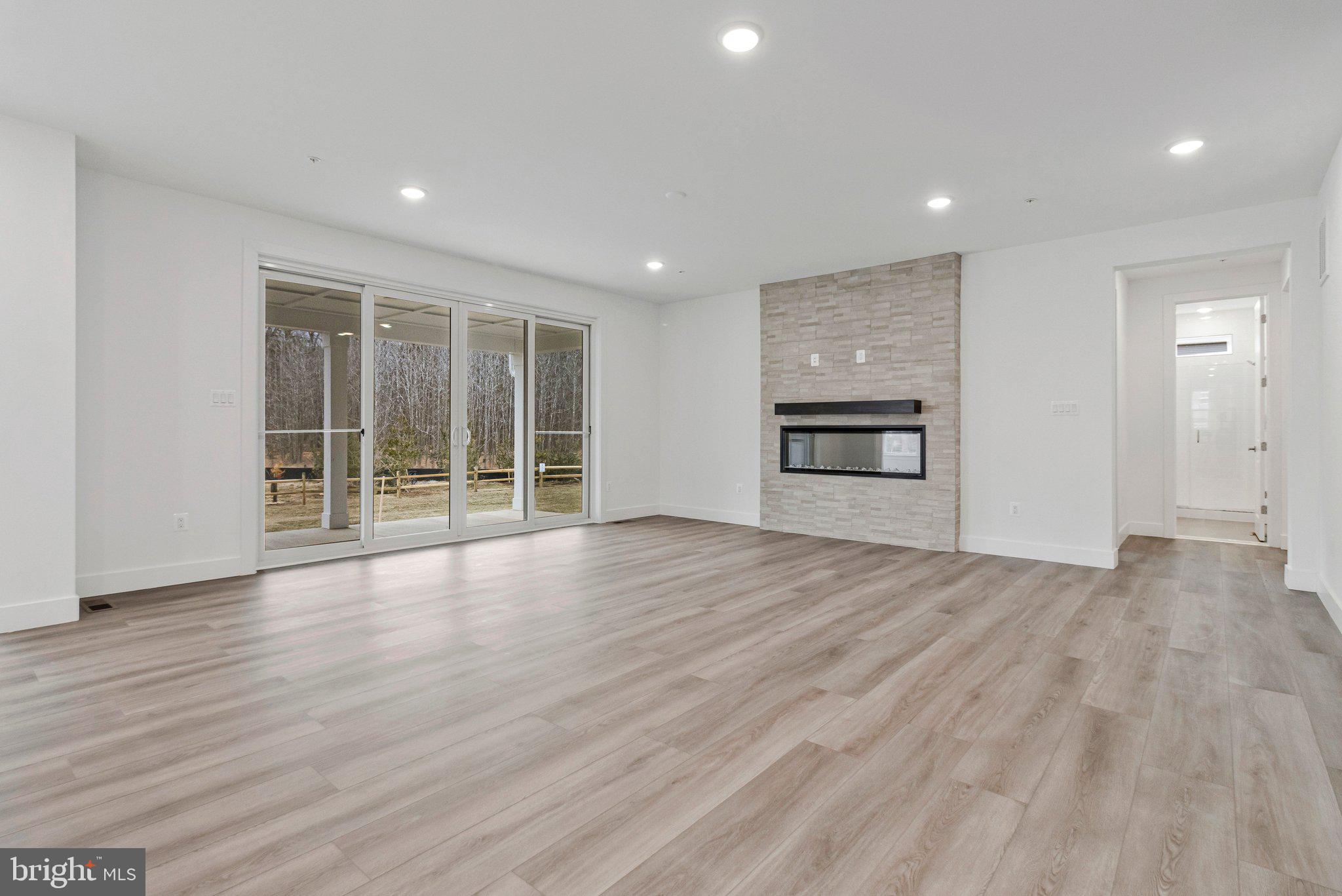 ST JAMES - Residential